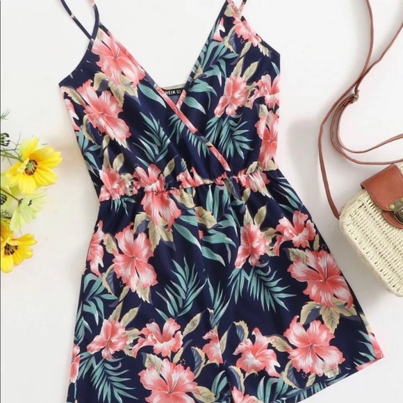 SUMMER FLORAL ROMPER SHEIN-S - Picture 5 of 5